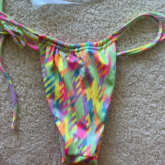 NWOT Oneone Becky / Kendra Bikini Set - Picture 5 of 5